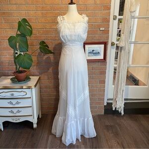 Vintage 70’s White Maxi Dress Embroidery Gunne Sax Romantic Cottagecore Sz XS